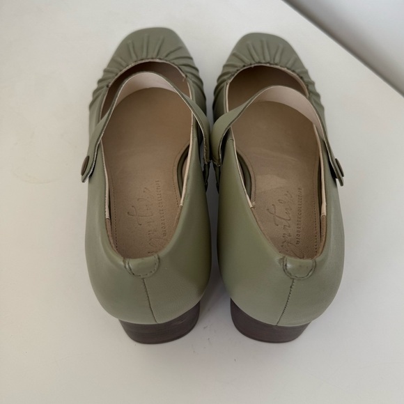 NWT Signature Elegant Green Mary Jane Block Heels size 9.5 - Picture 6 of 7